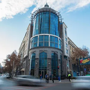 4* Hotell Queen